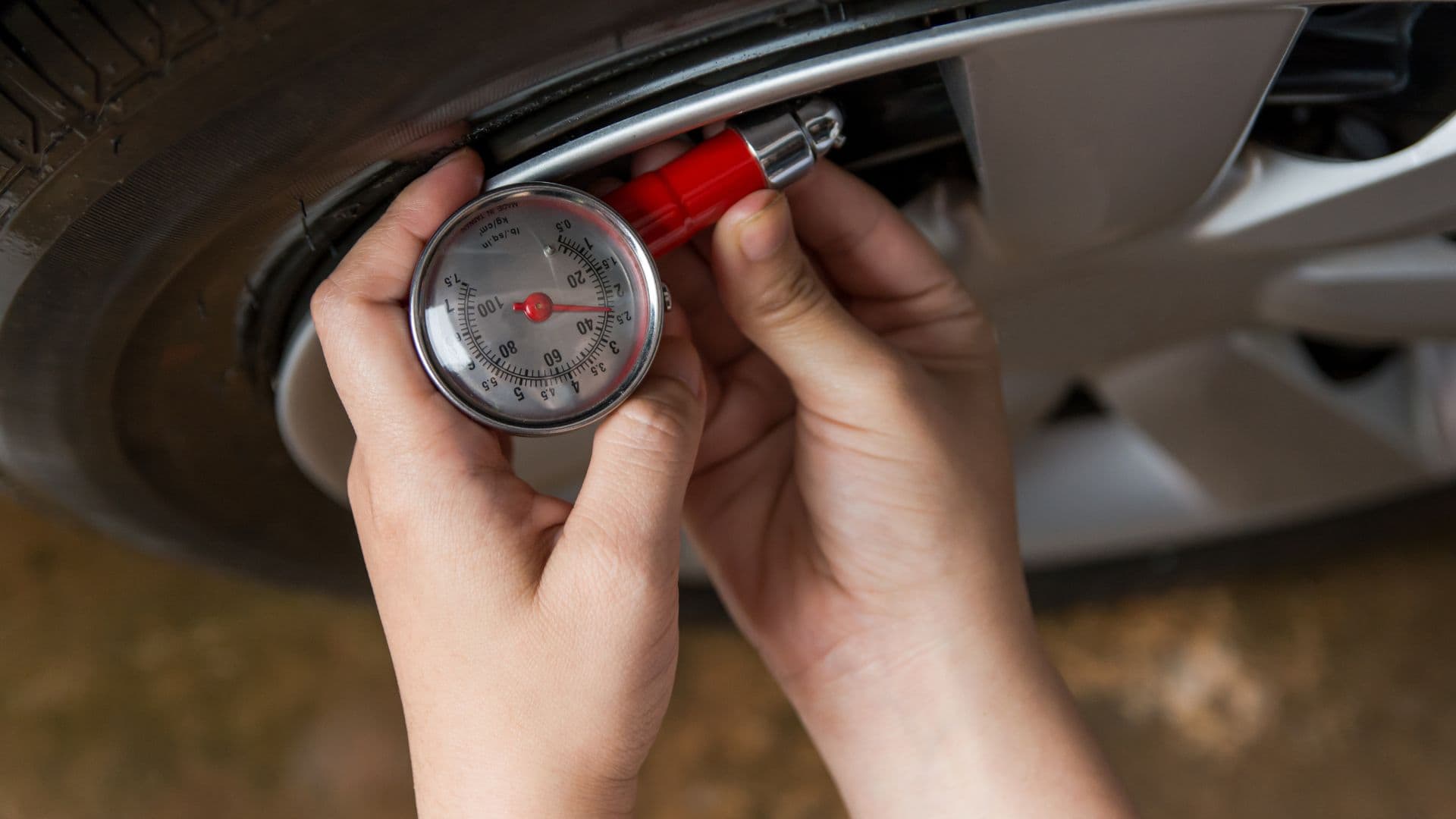 Hogyan működik egy TPMS gumiabroncsnyomás-érzékelő?
